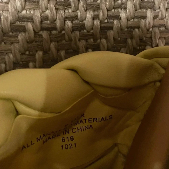 MARC FISHER yellow flats Size 9.5 - Picture 4 of 5